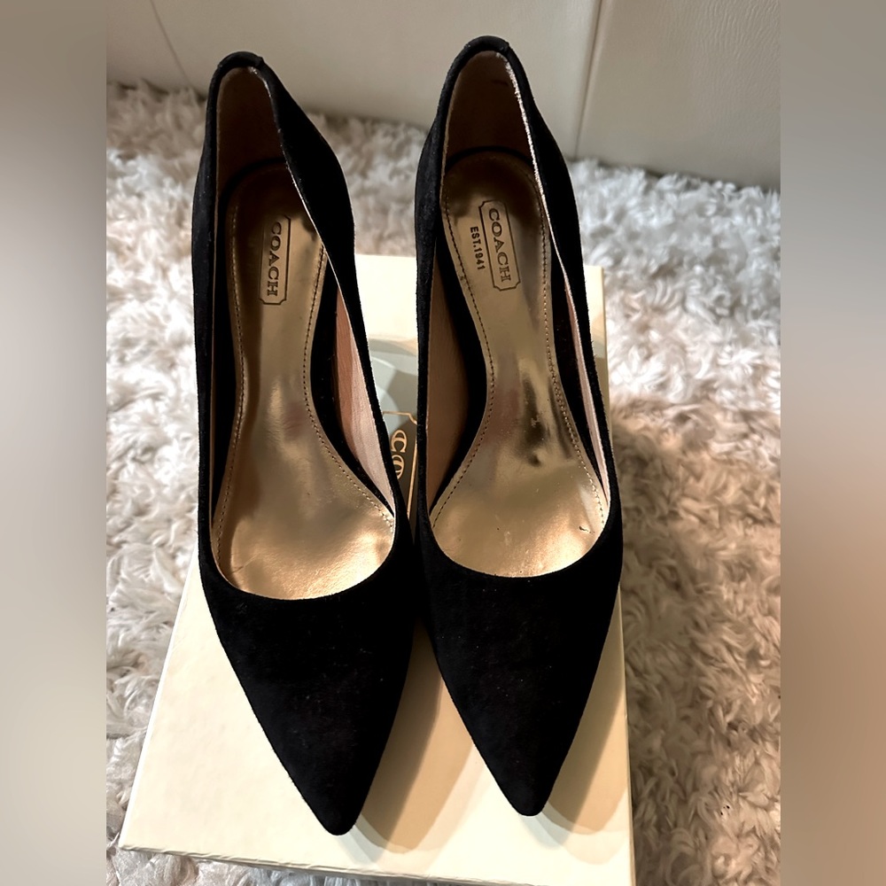 Coach black suede pump size 6.5